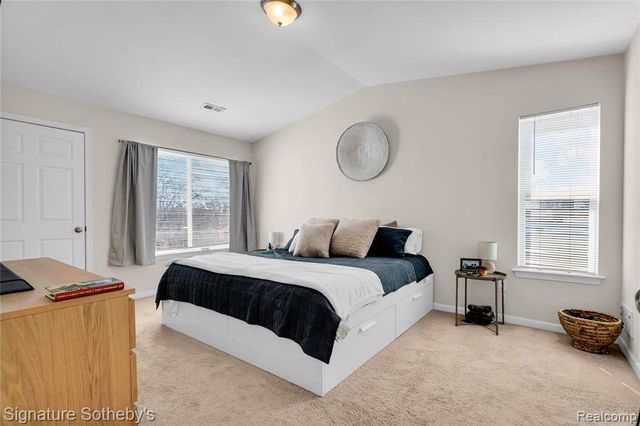 390 Hilton Road, Ferndale, MI 48220