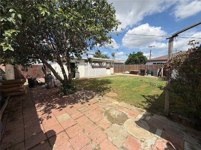 11229 Alclad, Whittier, CA 90605