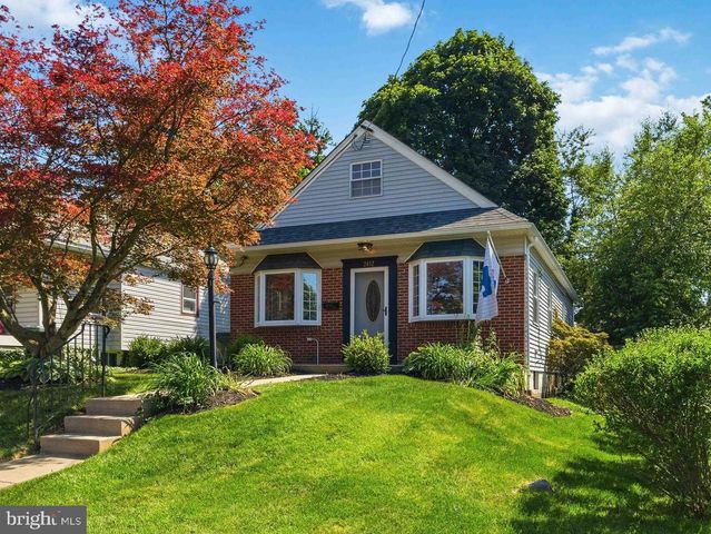 2452 ARLINGTON AVE, Abington, PA 19001