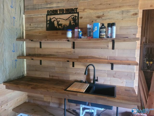 1619 Peck Hollow Road, Somerville, AL 35670