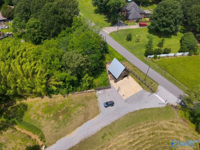 1619 Peck Hollow Road, Somerville, AL 35670