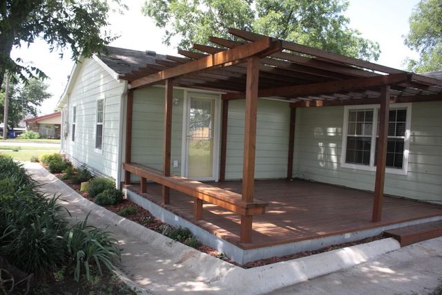 201 Water Street, Whitesboro, TX 76273