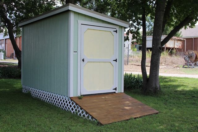 201 Water Street, Whitesboro, TX 76273