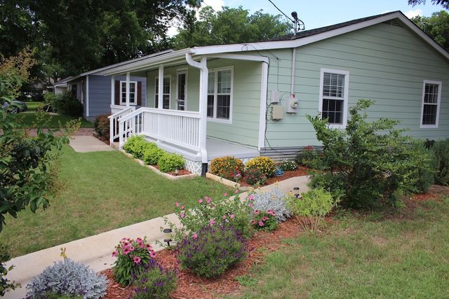 201 Water Street, Whitesboro, TX 76273