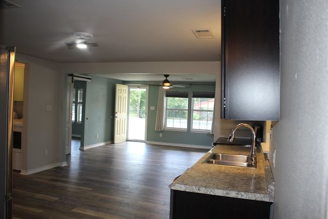 201 Water Street, Whitesboro, TX 76273
