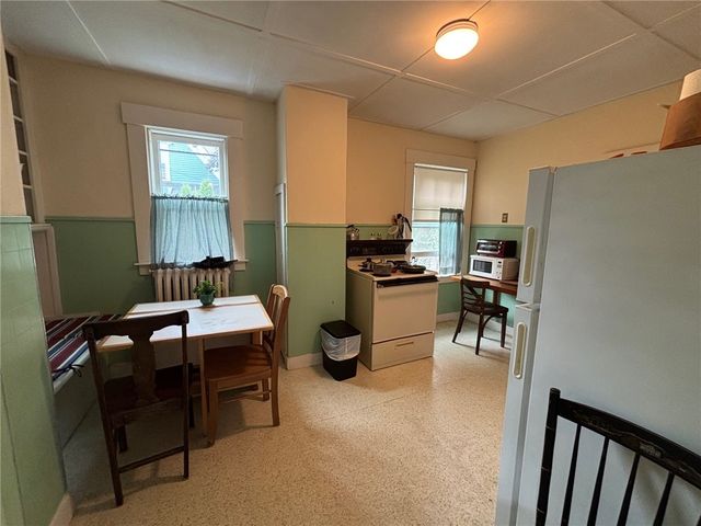 107 Prospect Hill Street 3, Newport, RI 02840