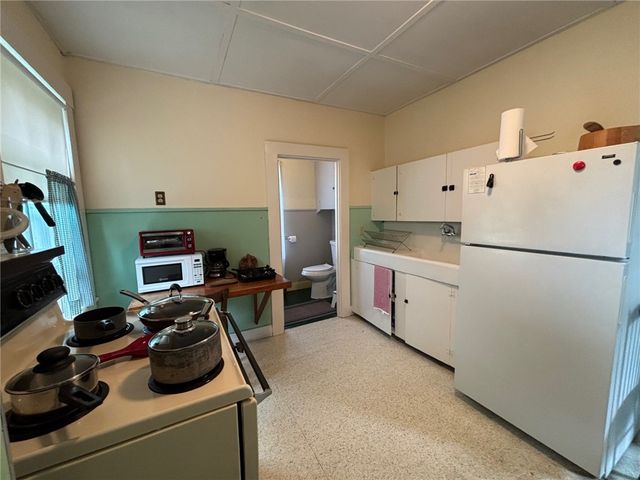 107 Prospect Hill Street 3, Newport, RI 02840