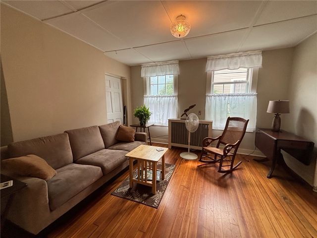 107 Prospect Hill Street 3, Newport, RI 02840