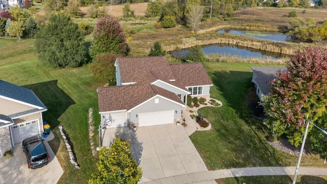 415 Coyle Parkway, Cottage Grove, WI 53527