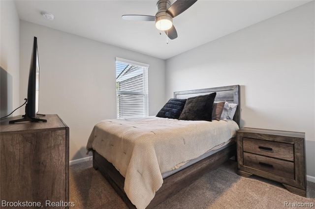 765 Hummingbird Drive, Rochester Hills, MI 48307