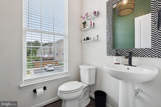 9154 WYCHE KNOLL LN, Manassas, VA 20110