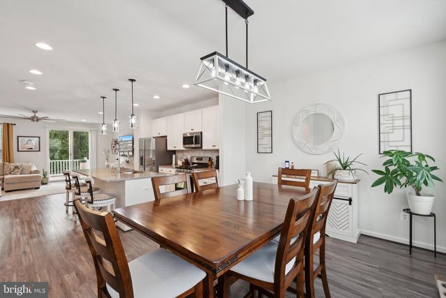 9154 WYCHE KNOLL LN, Manassas, VA 20110