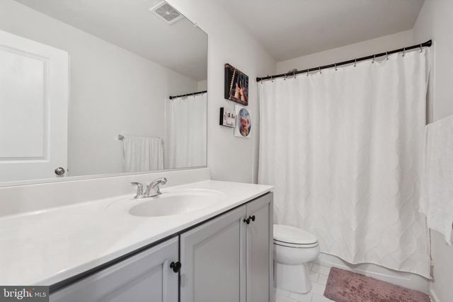 9154 WYCHE KNOLL LN, Manassas, VA 20110