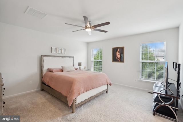 9154 WYCHE KNOLL LN, Manassas, VA 20110