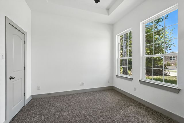 716 Oak Creek Drive, Hutchins, TX 75141