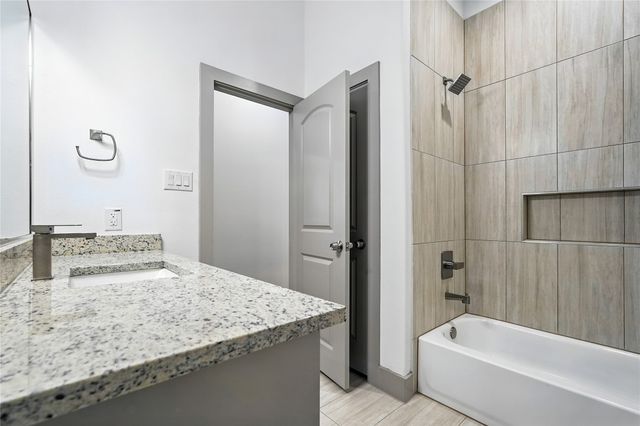 716 Oak Creek Drive, Hutchins, TX 75141