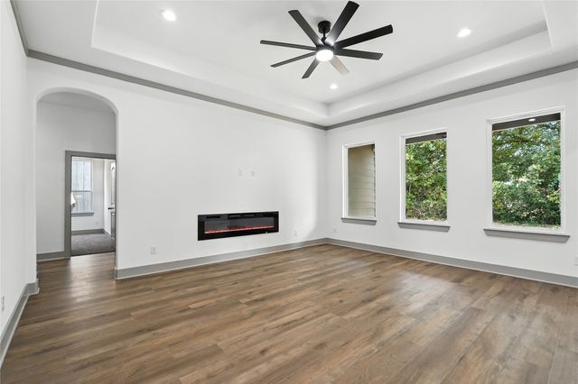 716 Oak Creek Drive, Hutchins, TX 75141