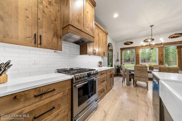 29131 N Hindman Street, Athol, ID 83801