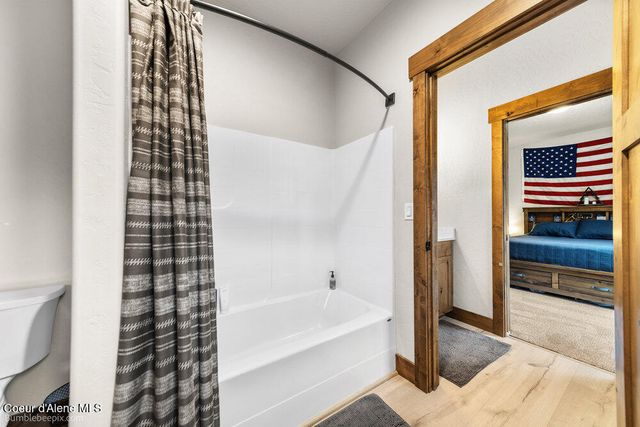 29131 N Hindman Street, Athol, ID 83801