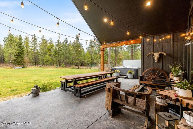 29131 N Hindman Street, Athol, ID 83801