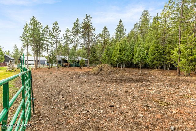 29131 N Hindman Street, Athol, ID 83801