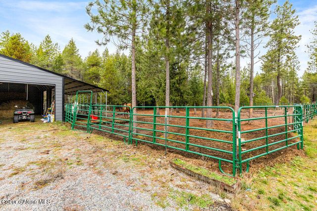 29131 N Hindman Street, Athol, ID 83801