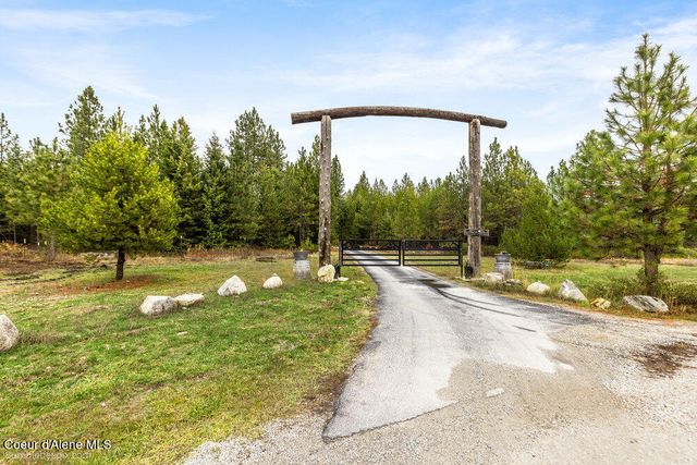 29131 N Hindman Street, Athol, ID 83801