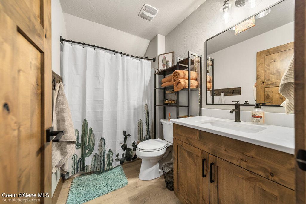 29131 N Hindman Street, Athol, ID 83801 photo 32