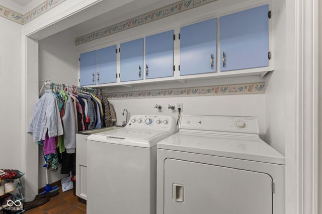 5501 Surrey Hill Road, Indianapolis, IN 46226