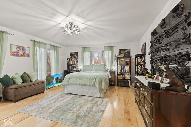 5501 Surrey Hill Road, Indianapolis, IN 46226