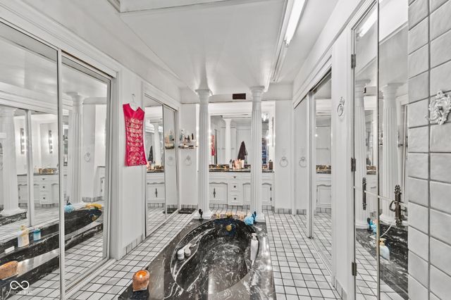 5501 Surrey Hill Road, Indianapolis, IN 46226