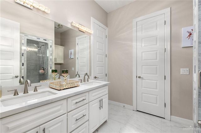 504 W Garrision Drive, Pharr, TX 78577