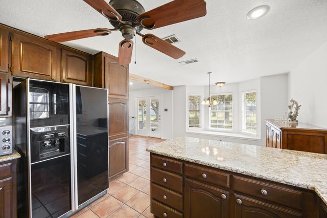 316 Sanchez Court, Weatherford, TX 76088