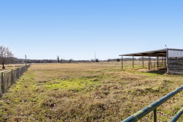 316 Sanchez Court, Weatherford, TX 76088