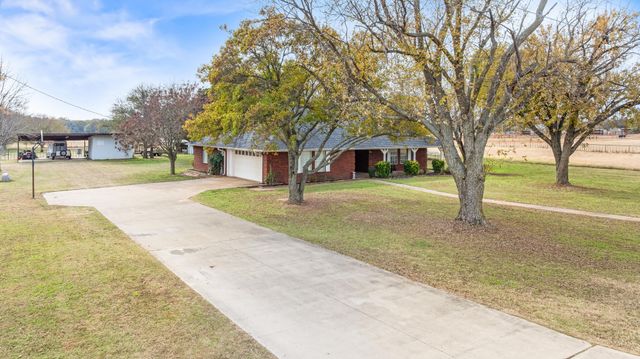 316 Sanchez Court, Weatherford, TX 76088