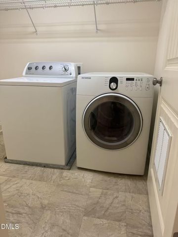 807 Hesler Court, Cary, NC 27519