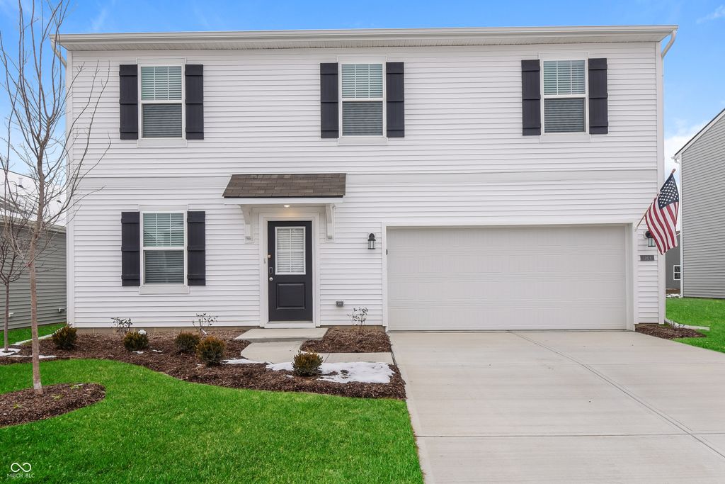 11818 Moorfield Lane, Indianapolis, IN 46235