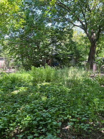 7533 S Ingleside Avenue, Chicago, IL 60619