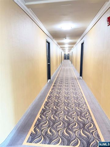2100 Linwood 4P, Fort Lee, NJ 07024