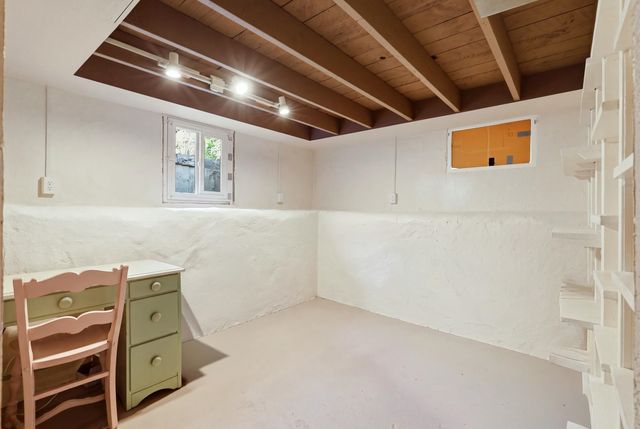 619 W Graves Rd, Spokane, WA 99218