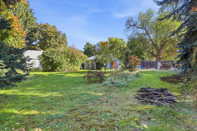 619 W Graves Rd, Spokane, WA 99218