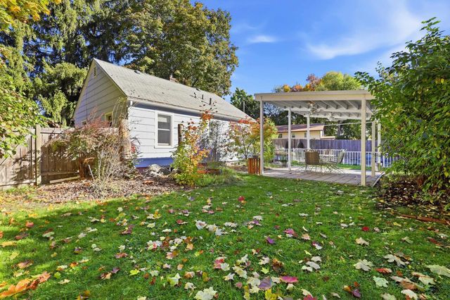619 W Graves Rd, Spokane, WA 99218