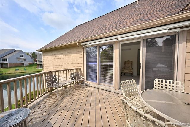 618 Deauville Lane, Bloomfield Hills, MI 48304