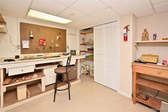 618 Deauville Lane, Bloomfield Hills, MI 48304