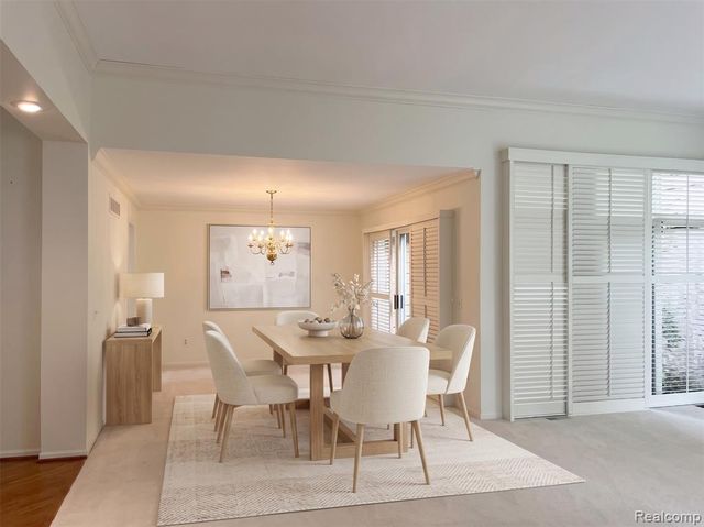 618 Deauville Lane, Bloomfield Hills, MI 48304