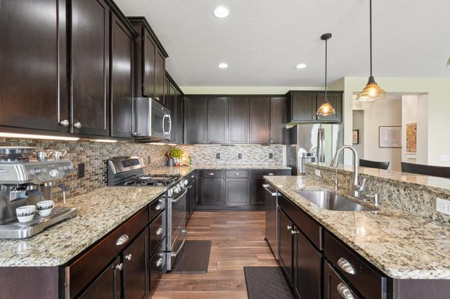 6730 Joliet Avenue S, Cottage Grove, MN 55016