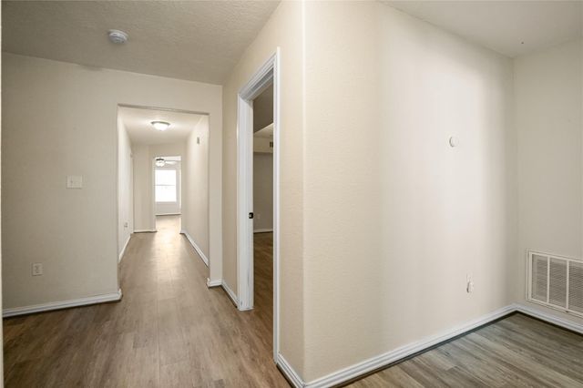 4917 Louise Street, Seabrook, TX 77586