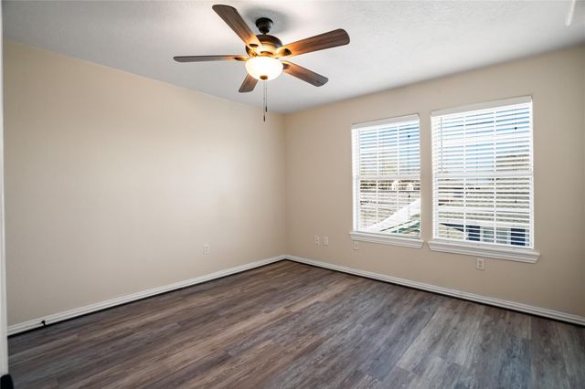 4917 Louise Street, Seabrook, TX 77586