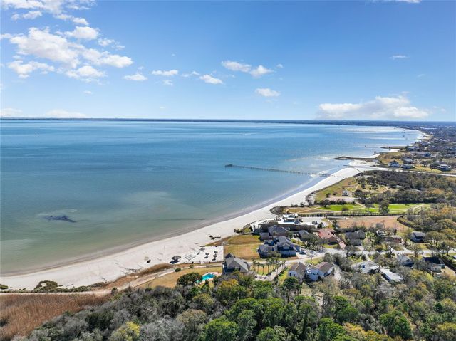 4917 Louise Street, Seabrook, TX 77586