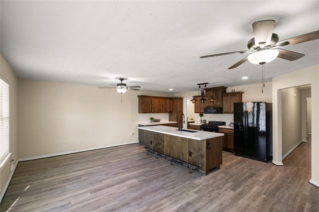 4917 Louise Street, Seabrook, TX 77586